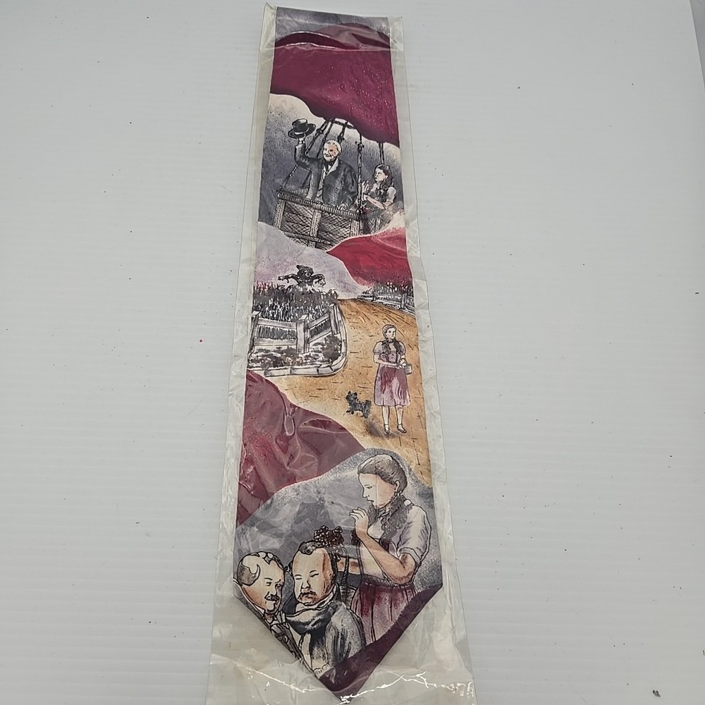 Wizard Of‎ Oz Designer Tie Pure Silk made in USA Brand New